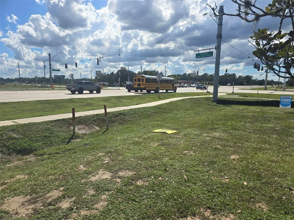 000 CORTEZ BOULEVARD Dade City, FL 33523