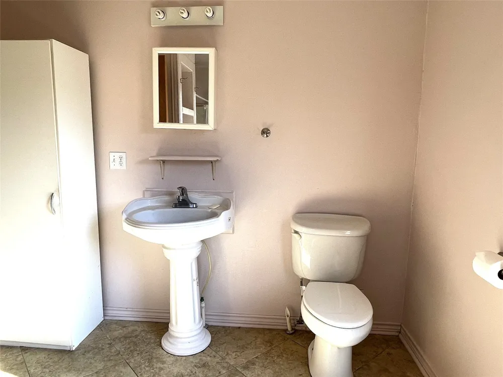367 PR 5587A Jewett, TX 75846