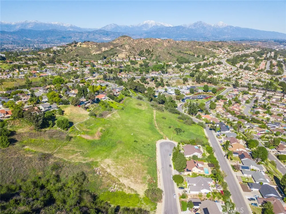 15 Camelback Drive Walnut, CA 91789