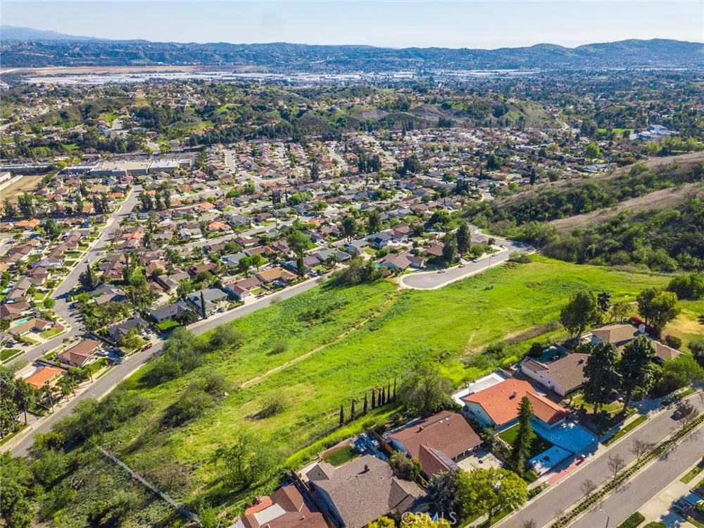 15 Camelback Drive Walnut, CA 91789