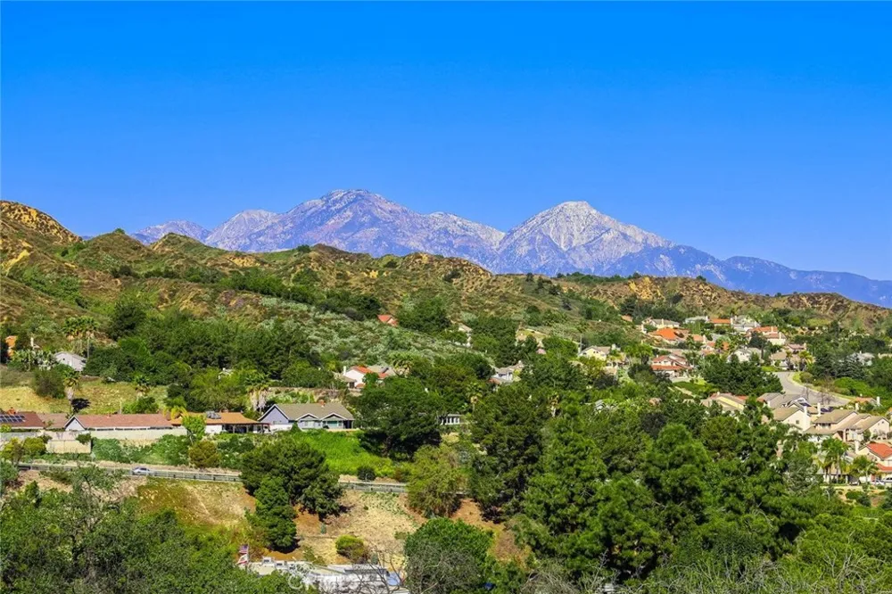 15 Camelback Drive Walnut, CA 91789