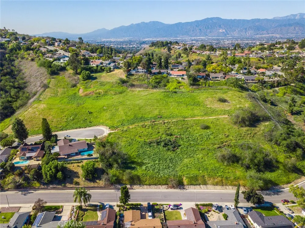 15 Camelback Drive Walnut, CA 91789