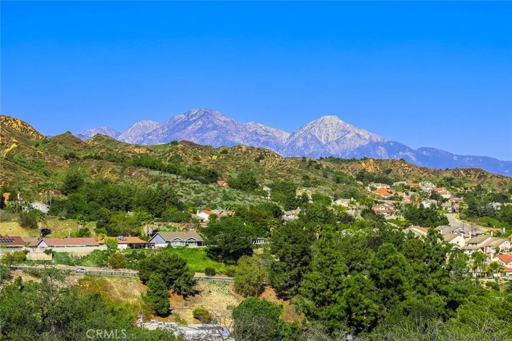 16 Camelback Drive Walnut, CA 91789