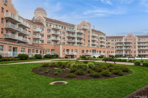 2 Richmond Road #6F