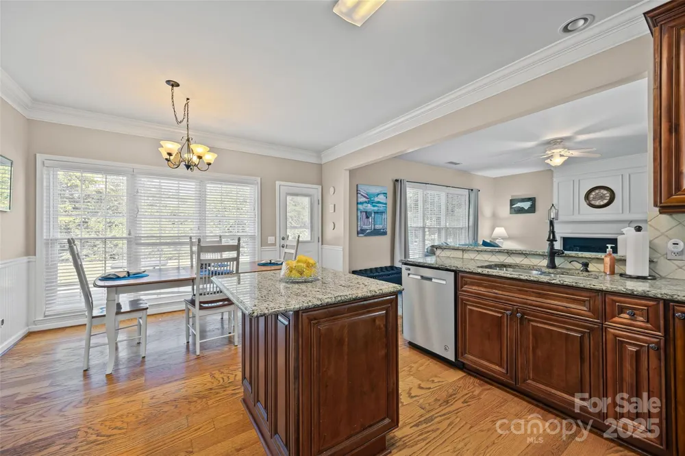 5899 Crimson Oak Court Harrisburg, NC 28075