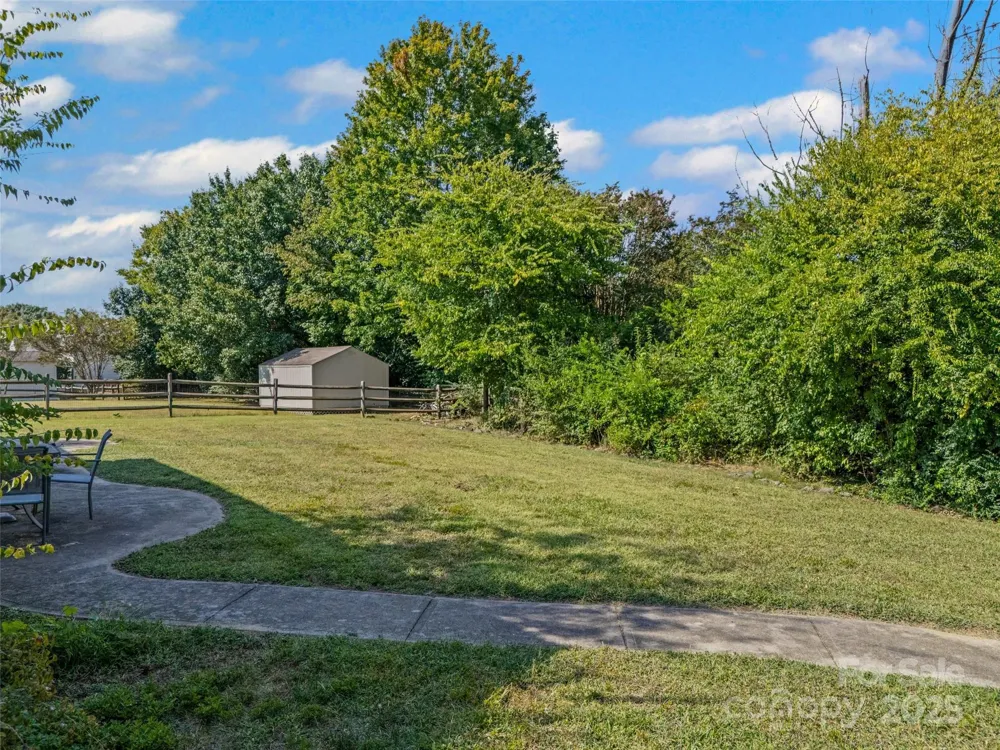 5899 Crimson Oak Court Harrisburg, NC 28075