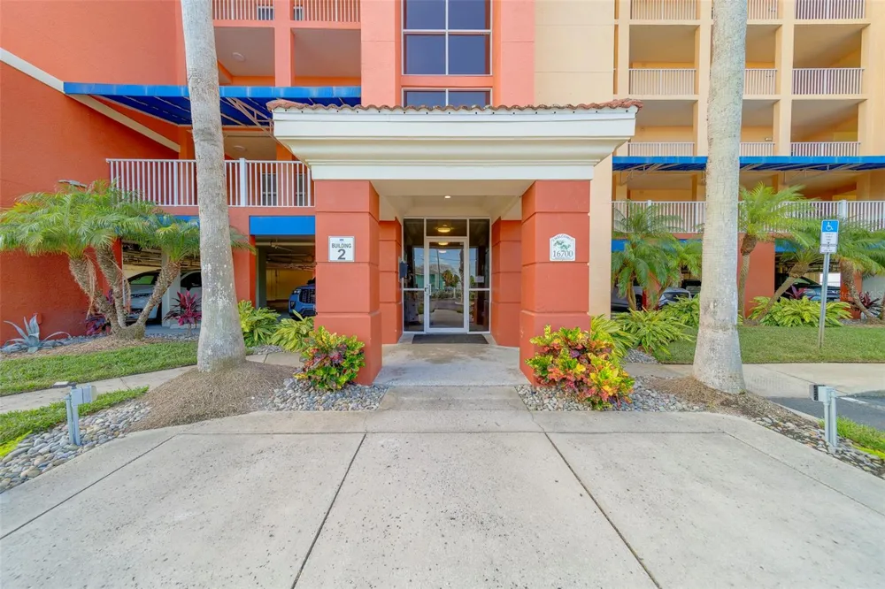 16700 GULF BOULEVARD #423 North Redington Beach, FL 33708