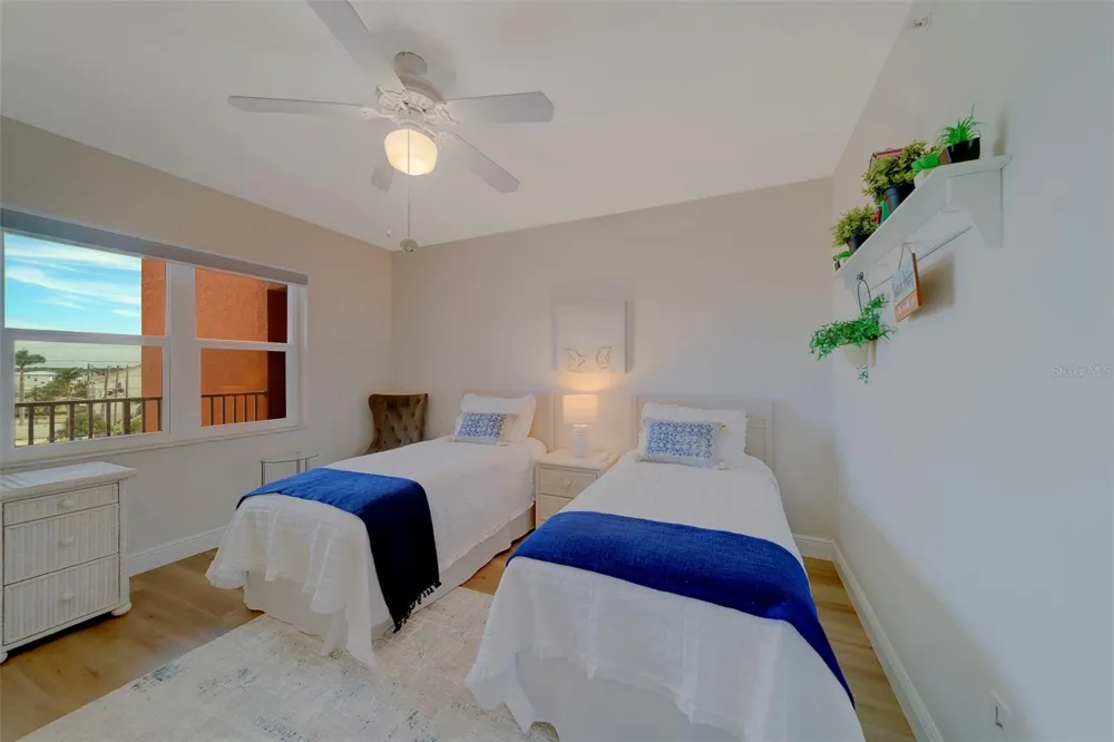16700 GULF BOULEVARD #423 North Redington Beach, FL 33708