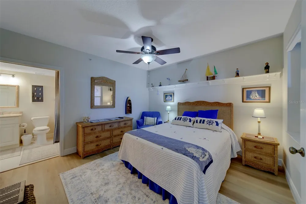 16700 GULF BOULEVARD #423 North Redington Beach, FL 33708