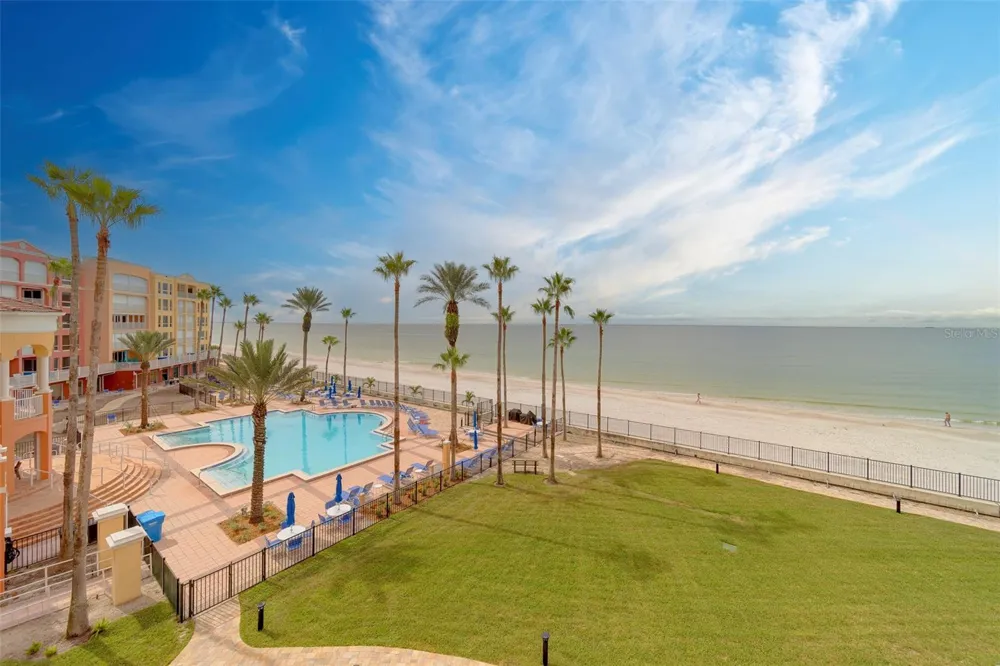 16700 GULF BOULEVARD #423 North Redington Beach, FL 33708