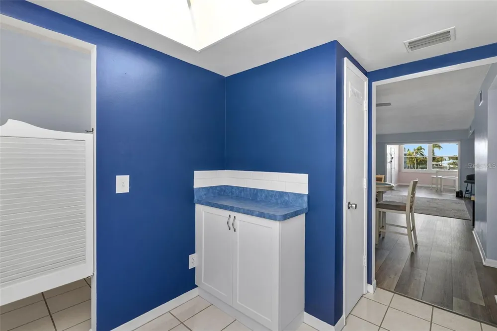 1868 SHORE DRIVE S #207 South Pasadena, FL 33707