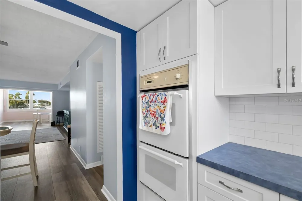 1868 SHORE DRIVE S #207 South Pasadena, FL 33707