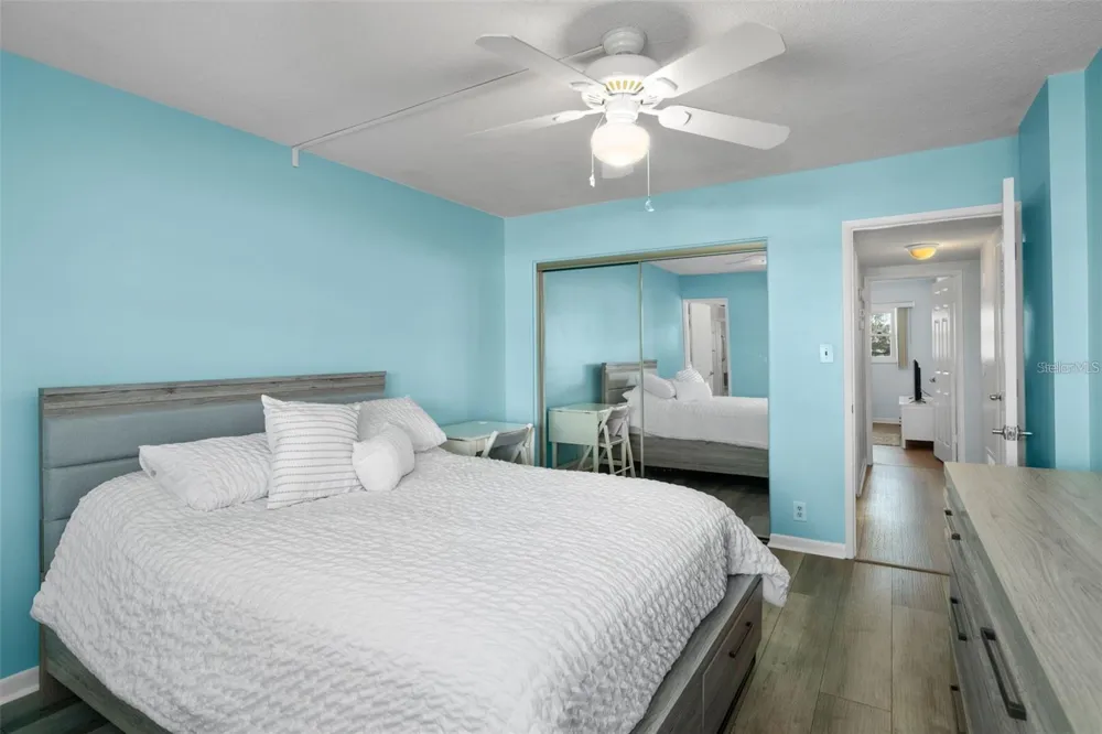 1868 SHORE DRIVE S #207 South Pasadena, FL 33707
