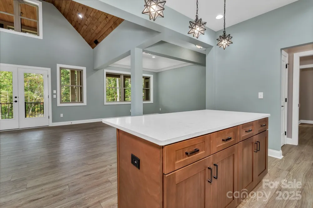 926 Settlers Trail Mars Hill, NC 28754