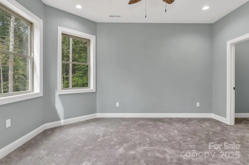 926 Settlers Trail Mars Hill, NC 28754