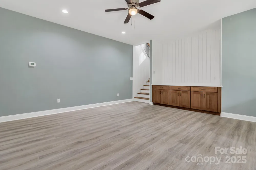 926 Settlers Trail Mars Hill, NC 28754