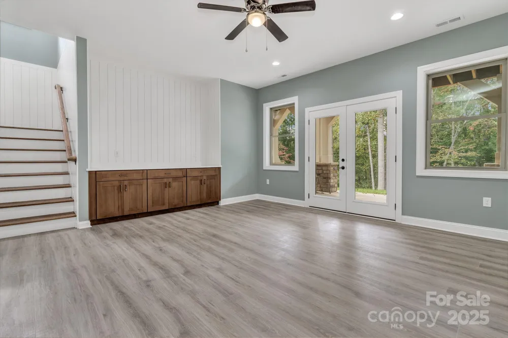 926 Settlers Trail Mars Hill, NC 28754