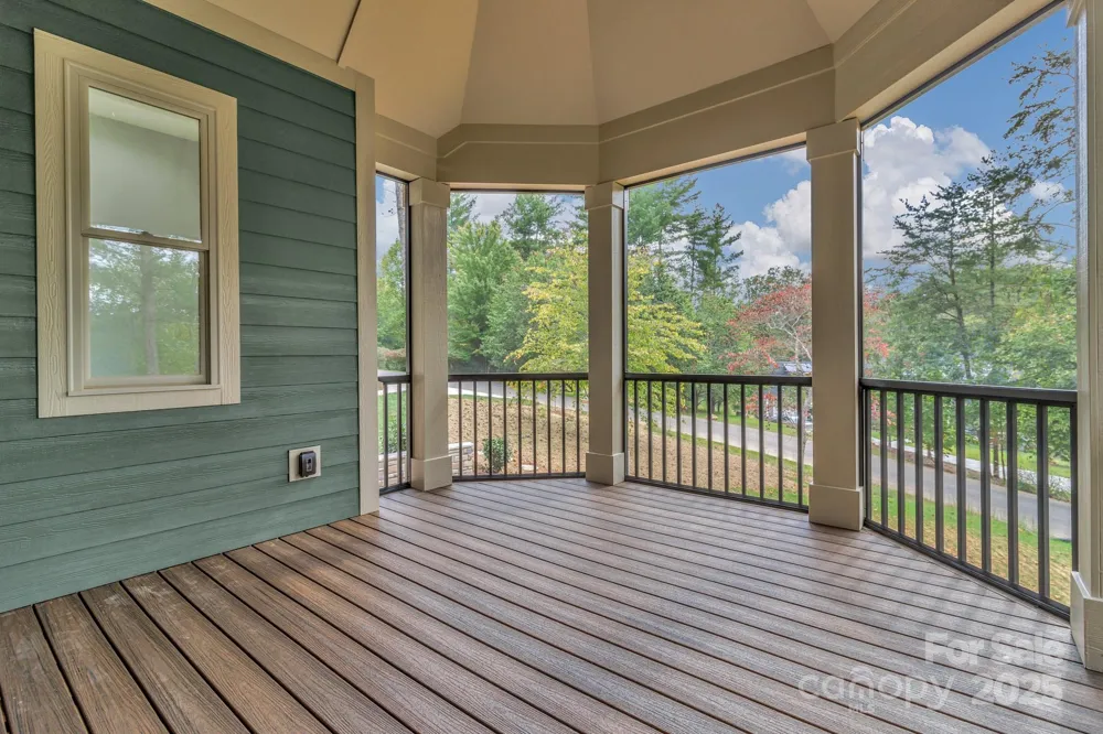 926 Settlers Trail Mars Hill, NC 28754