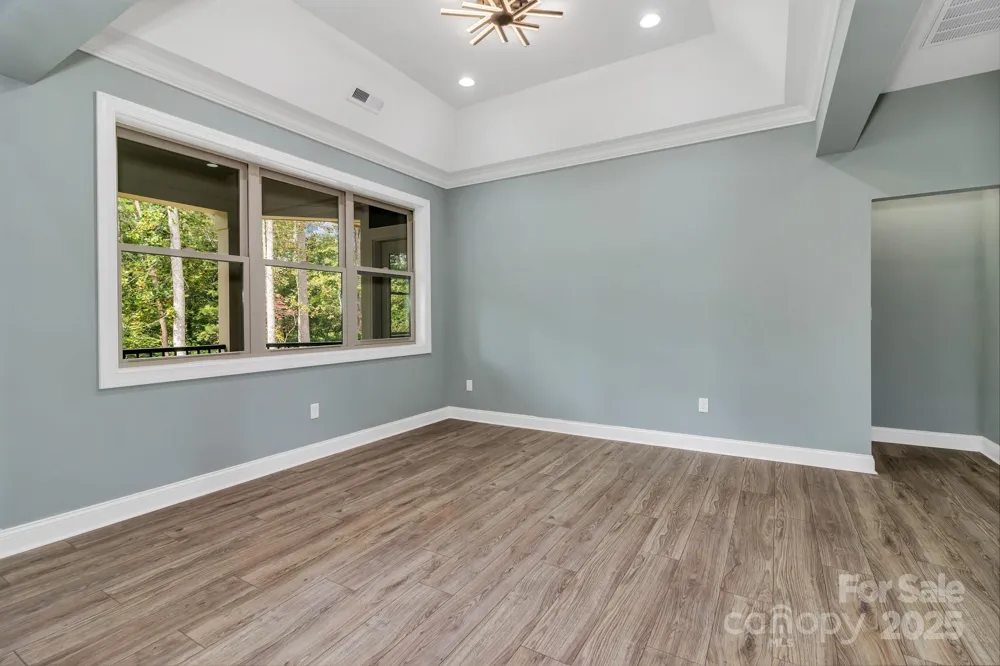 926 Settlers Trail Mars Hill, NC 28754