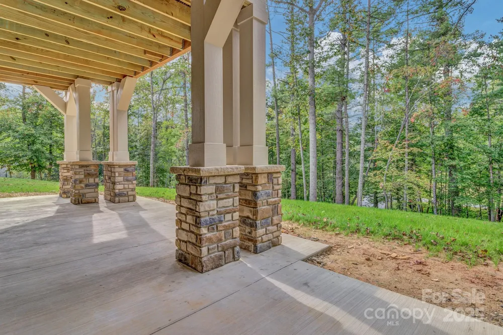 926 Settlers Trail Mars Hill, NC 28754