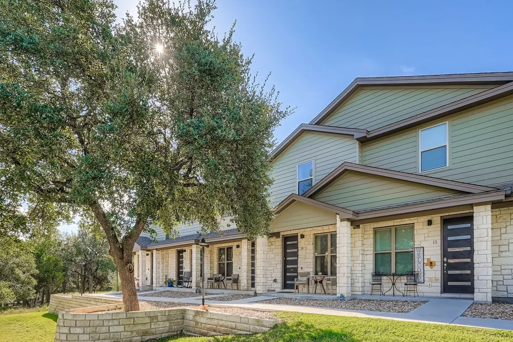 18803 Hogan Circle #14 Point Venture, TX 78645