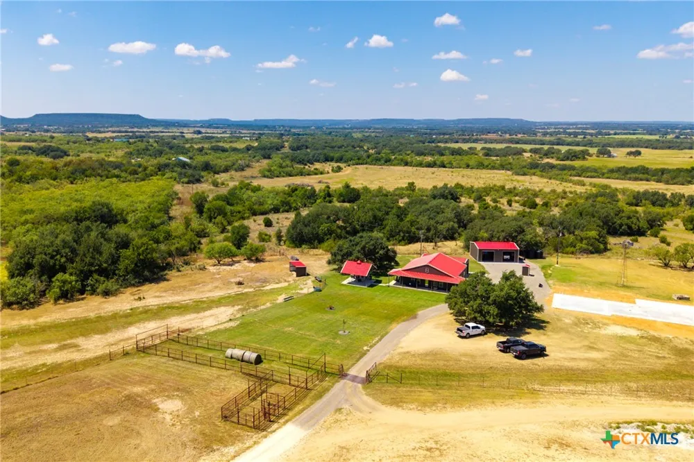 3021 FM 1689 Comanche, TX 76442