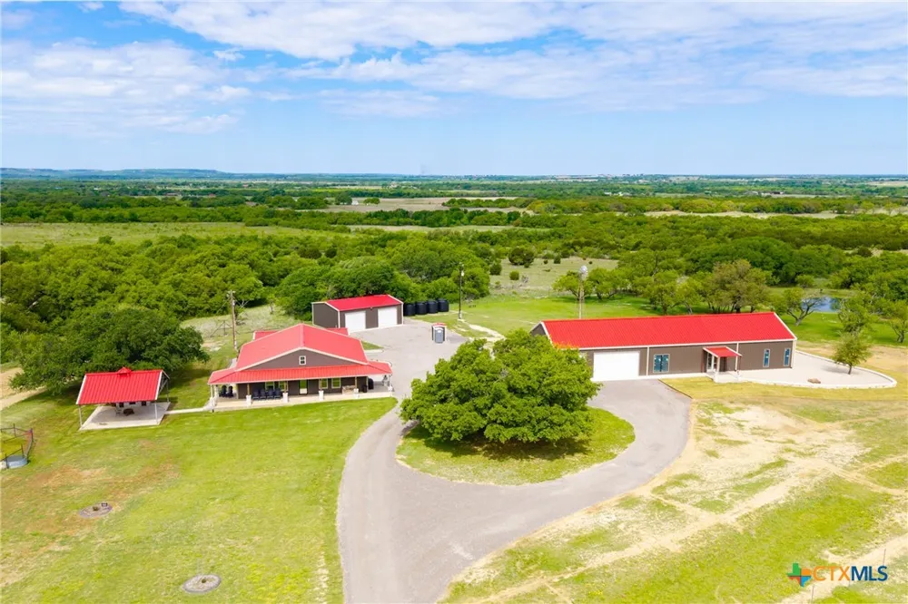 3021 FM 1689 Comanche, TX 76442