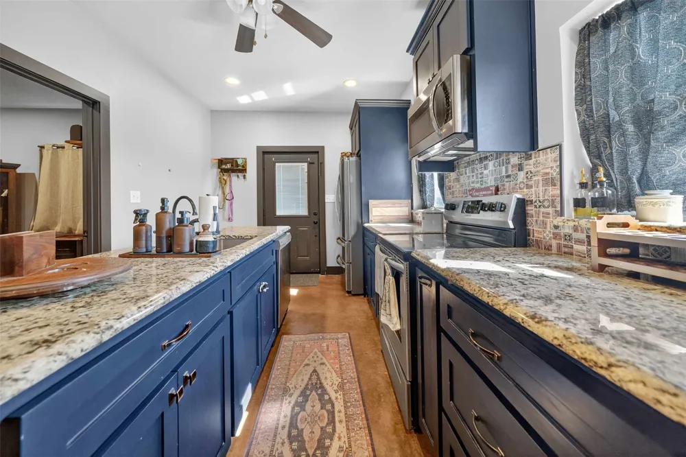 5150 AN County Road 309 Frankston, TX 75763