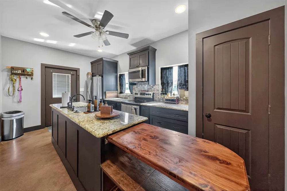 5150 AN County Road 309 Frankston, TX 75763
