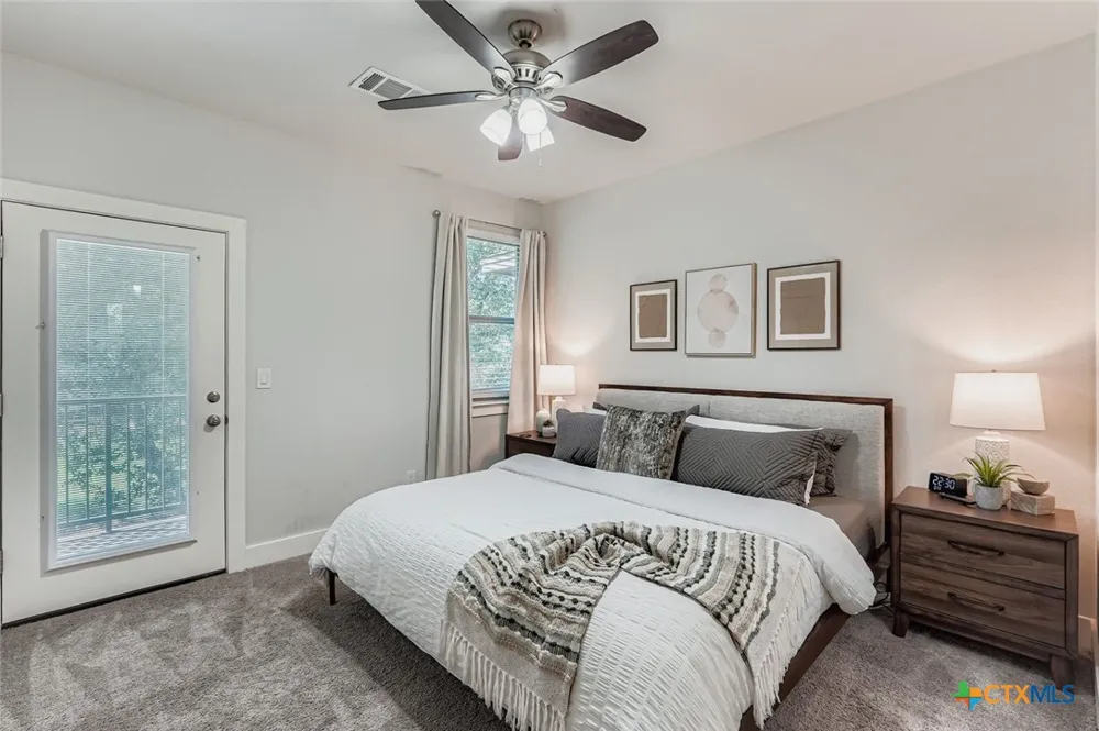 18803 Hogan Circle #14 Point Venture, TX 78645
