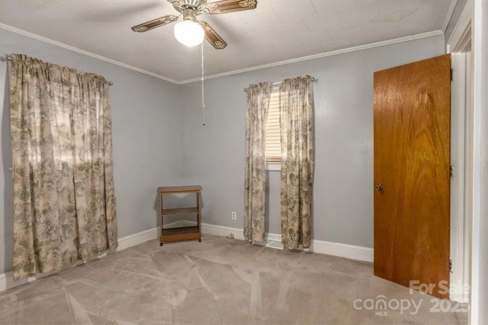 489 Ned Mcgimsey Road Nebo, NC 28761