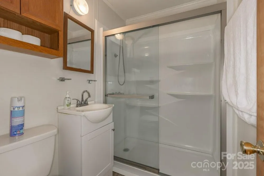 489 Ned Mcgimsey Road Nebo, NC 28761