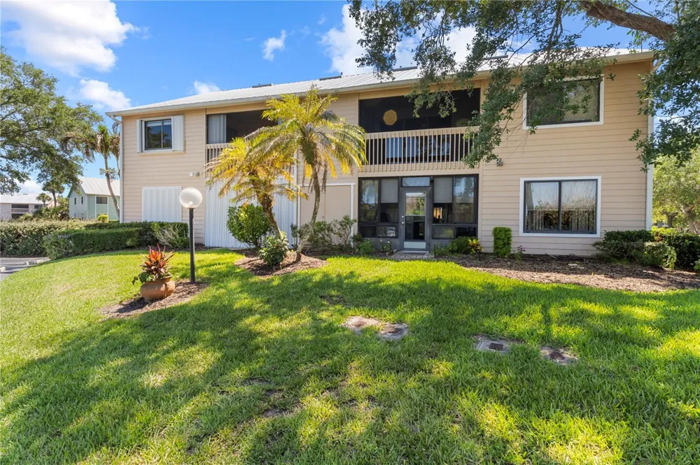 5685 MARINA DRIVE #4 Sebastian, FL 32958
