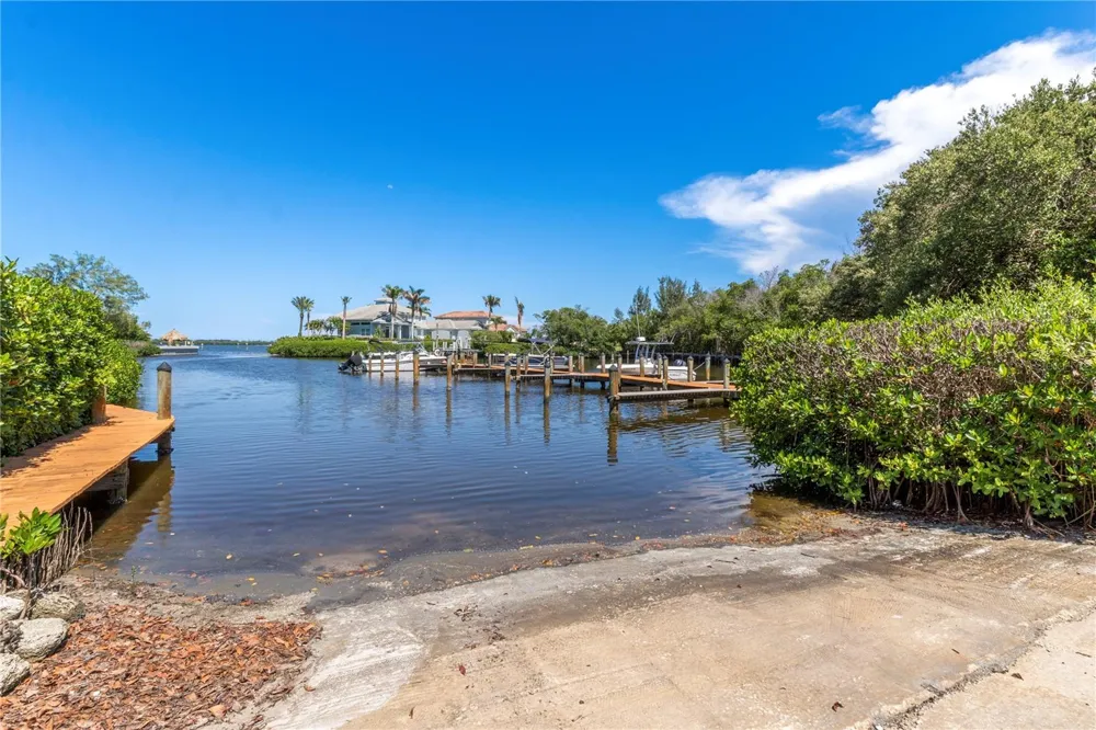 5685 MARINA DRIVE #4 Sebastian, FL 32958