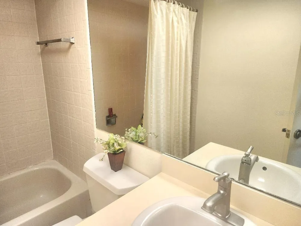 603 BALDWIN AVENUE #B Safety Harbor, FL 34695