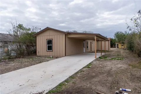 404 Dewey Avenue