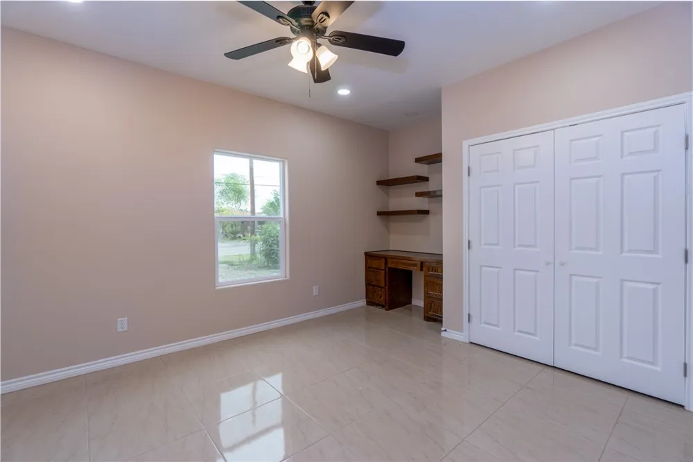 404 Dewey Avenue Alice, TX 78332