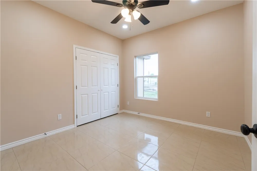 404 Dewey Avenue Alice, TX 78332