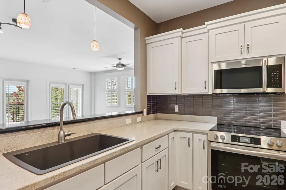 475 S Church Street #A Hendersonville, NC 28792