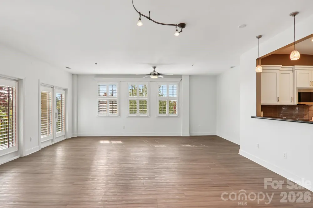 475 S Church Street #A Hendersonville, NC 28792