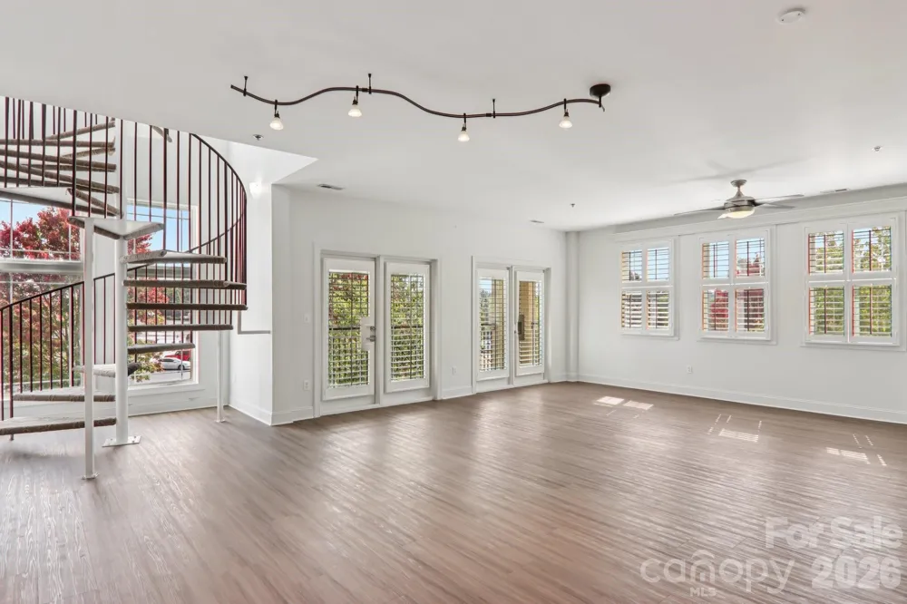 475 S Church Street #A Hendersonville, NC 28792