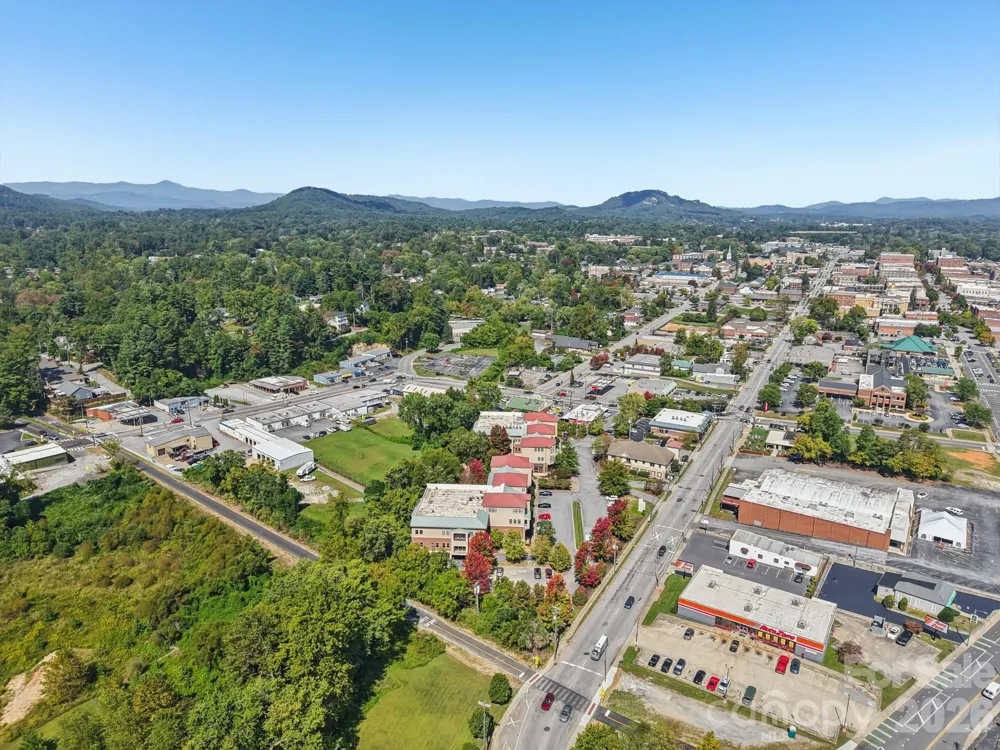 475 S Church Street #A Hendersonville, NC 28792