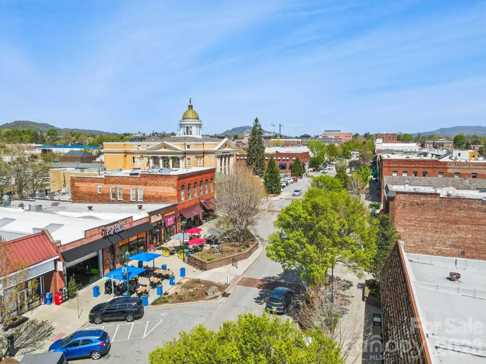 475 S Church Street #A Hendersonville, NC 28792
