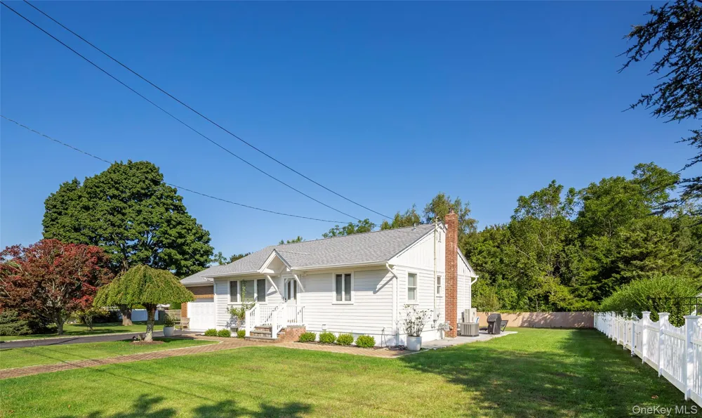 275 Maier Southold, NY 11971