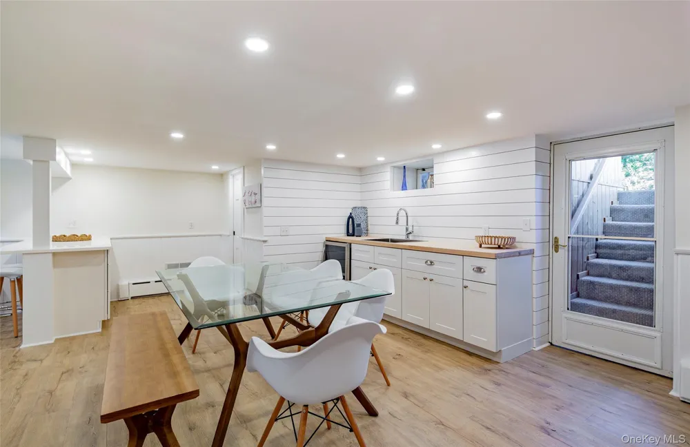 275 Maier Southold, NY 11971