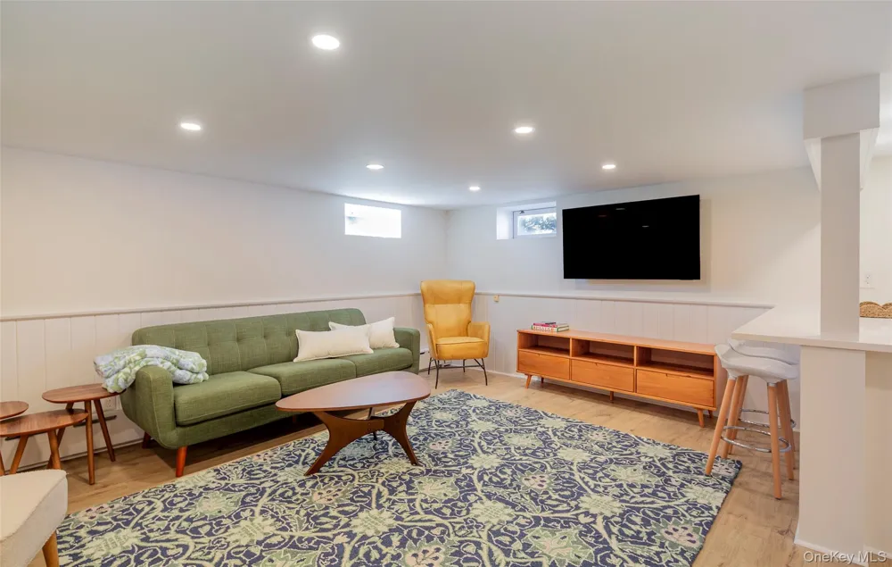275 Maier Southold, NY 11971
