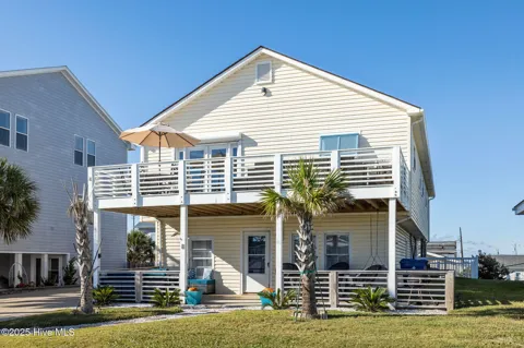 205 Barefoot Lane