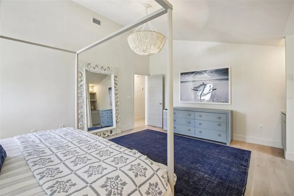 3390 BAYOU SOUND Longboat Key, FL 34228
