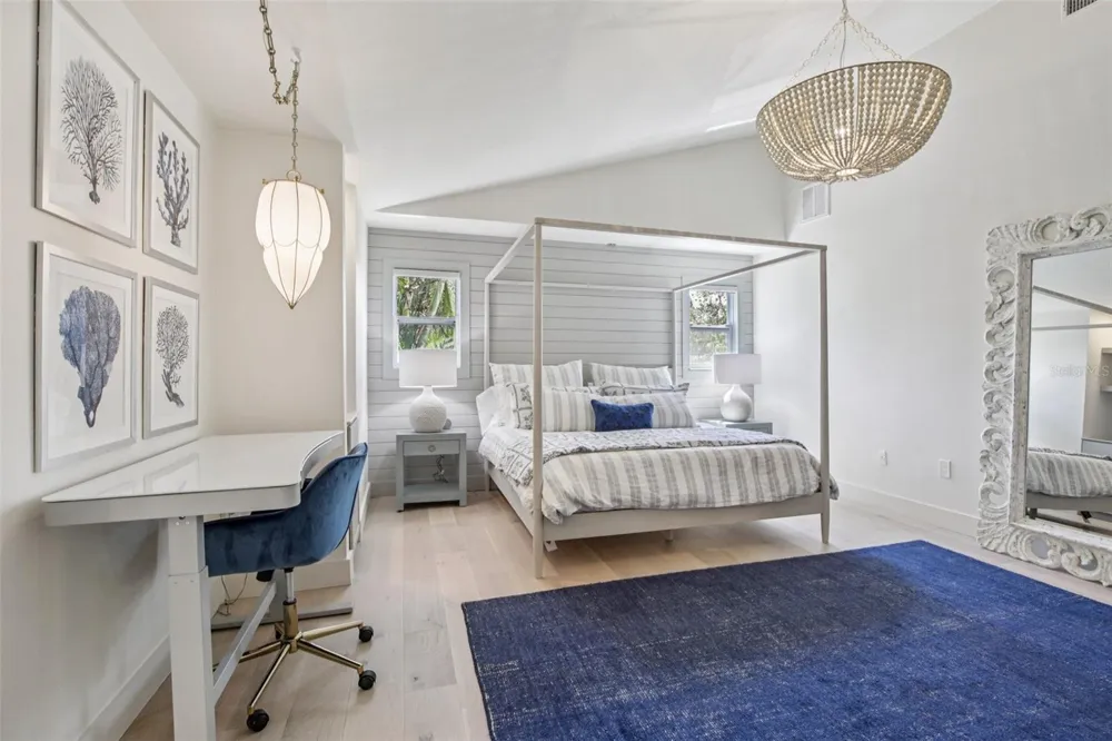3390 BAYOU SOUND Longboat Key, FL 34228