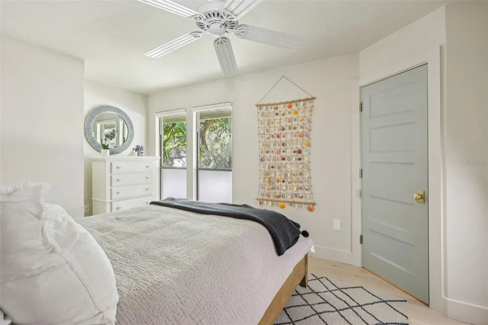3390 BAYOU SOUND Longboat Key, FL 34228
